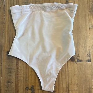 Honeylove - The Superpower Thong Shapewear in Sand - Size M